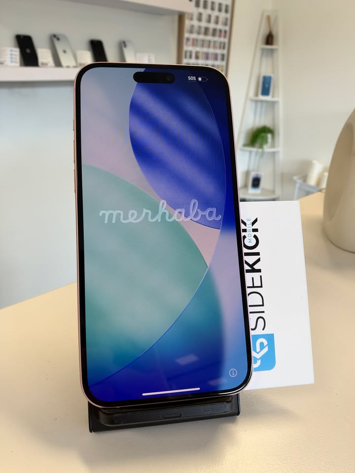iPhone 15 Plus